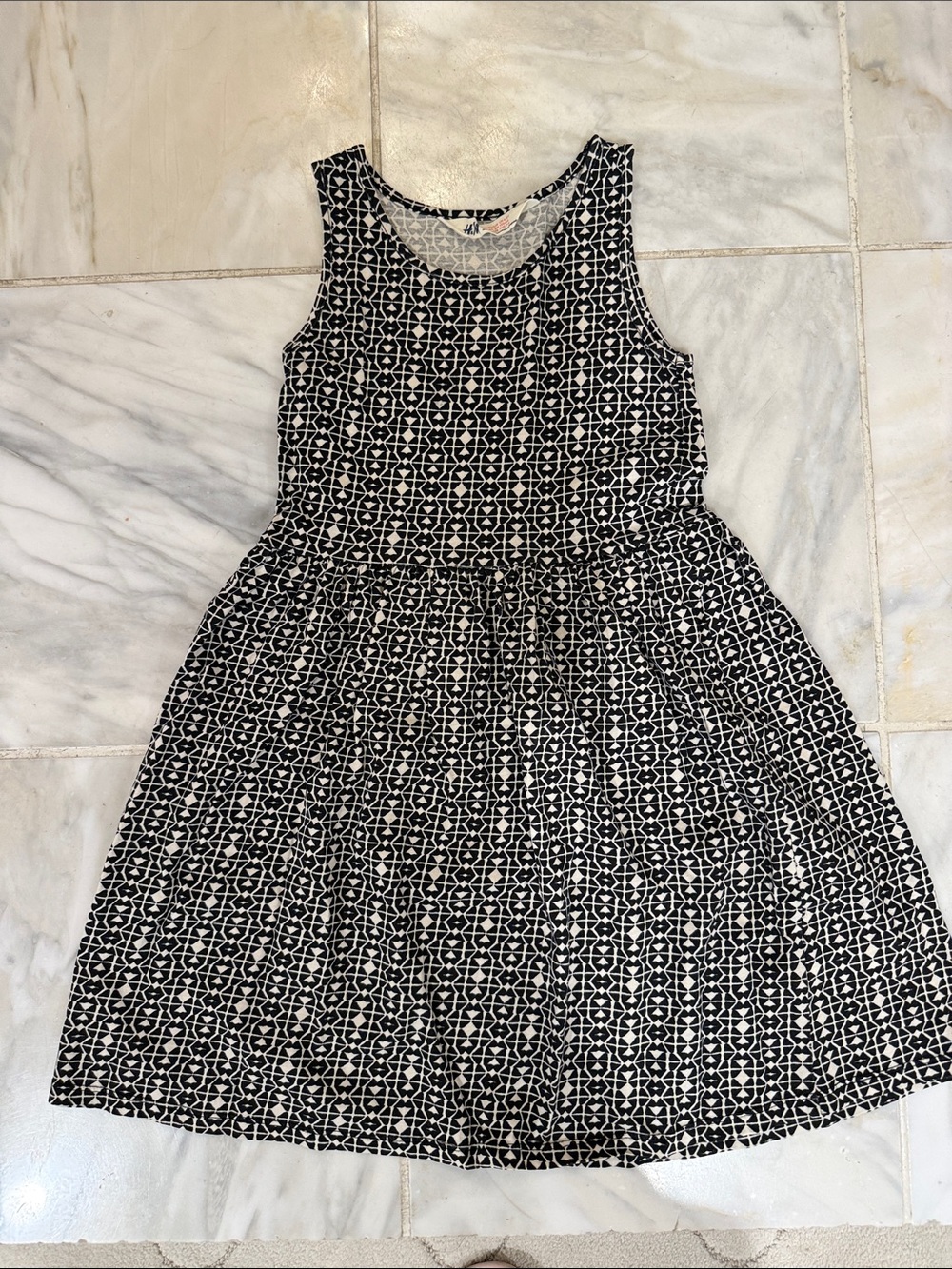 H&M Black & White Geometric Crewneck Dress--girls size 6-8